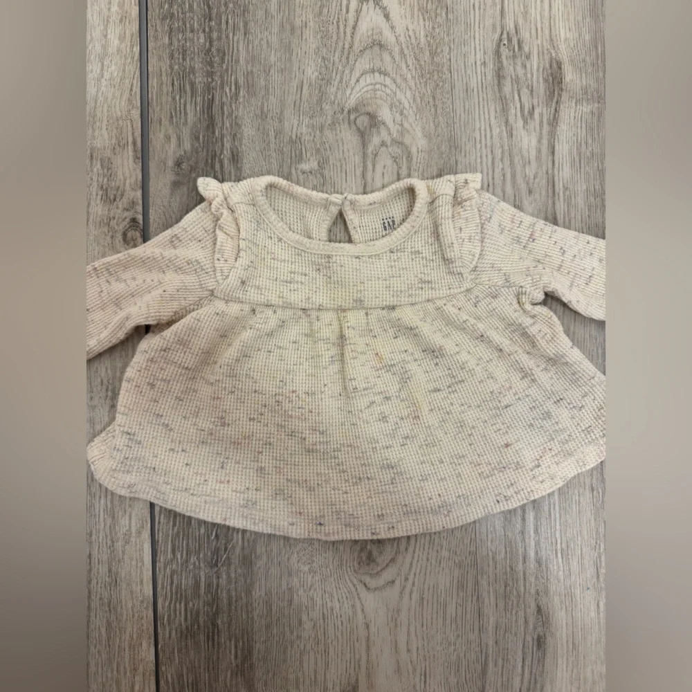 Cream Speckled Baby Outfit by Gap